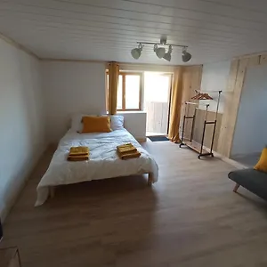 Studio Meuble Proche Des Thermes , Cransac France